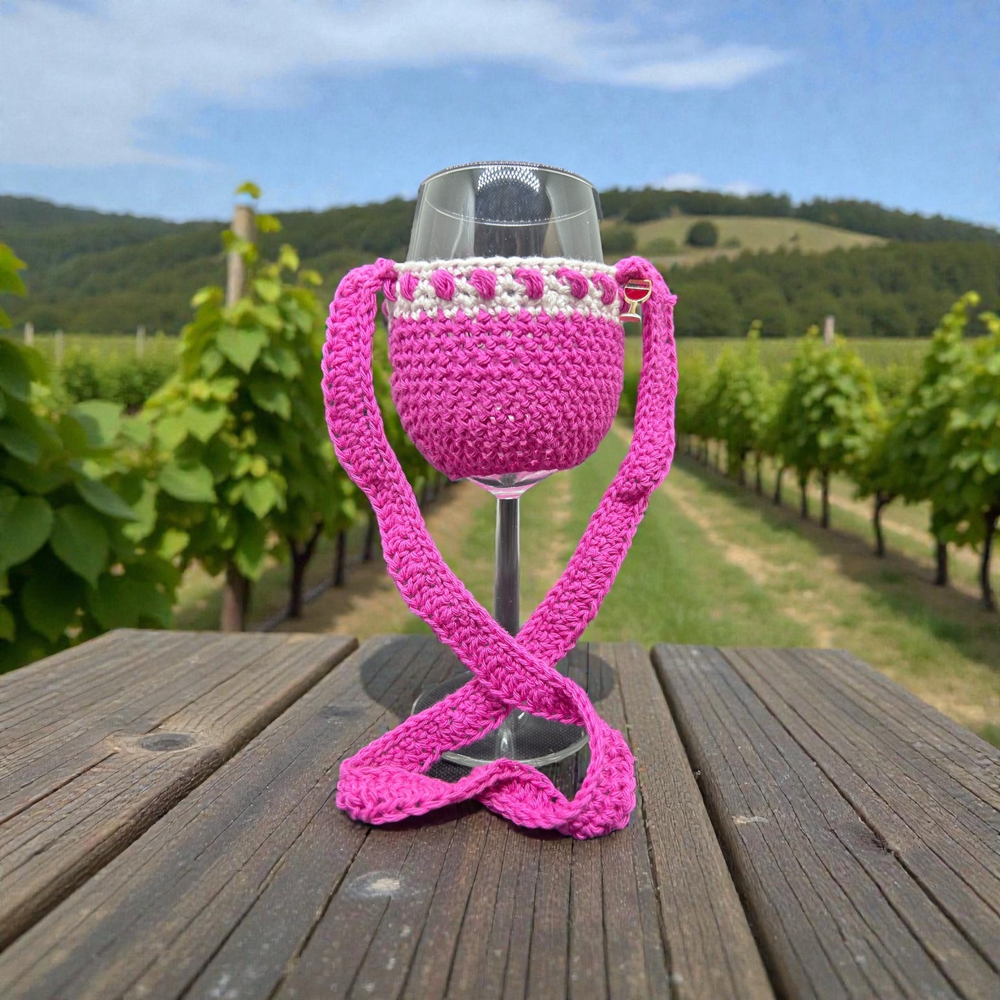 Selbstgehäkelter Weinglashalter- zwei farbig
